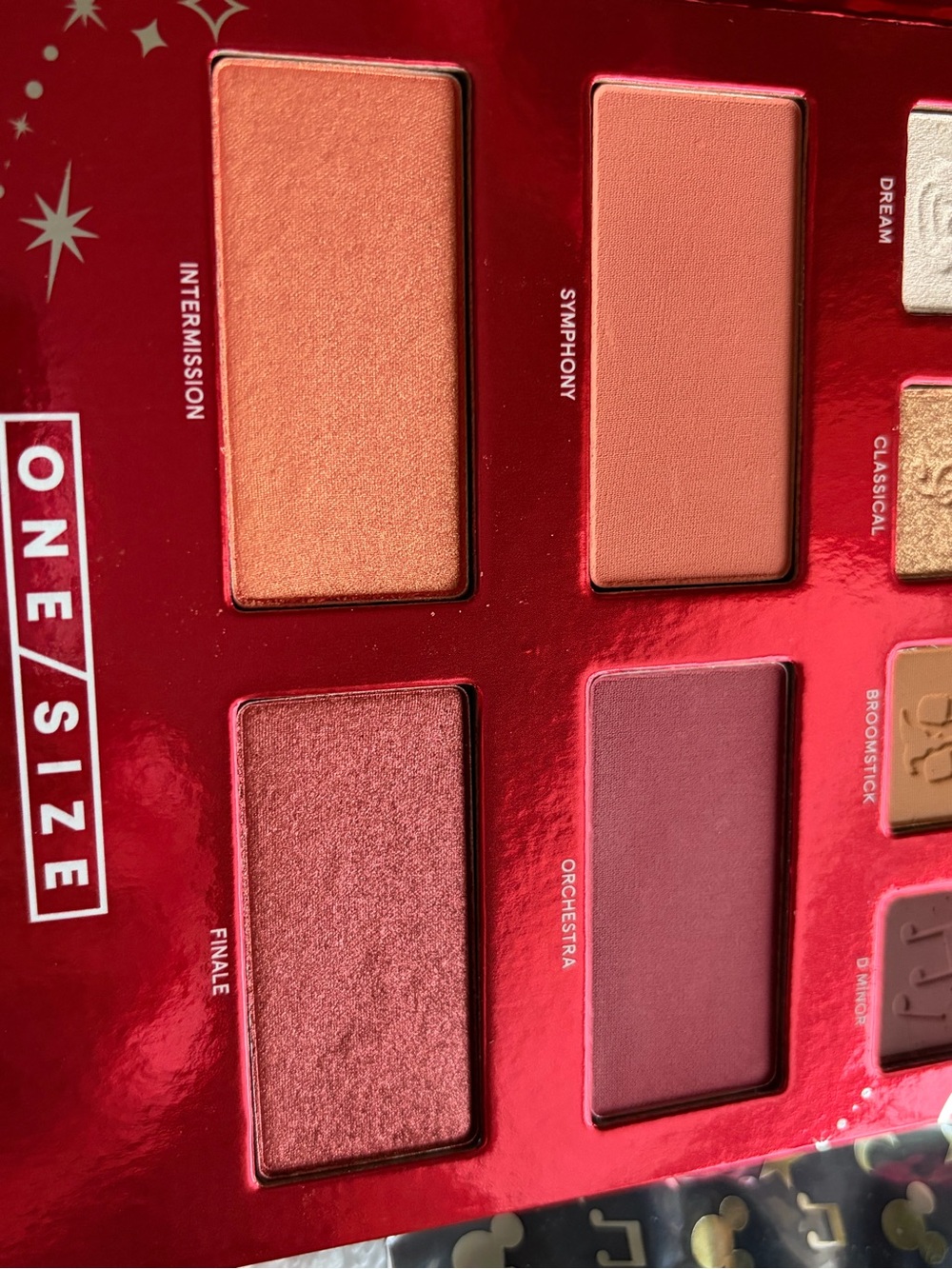 ONE/SIZE Disney ltd edition pallet — Rose, gold ltd edition highlighter, brush